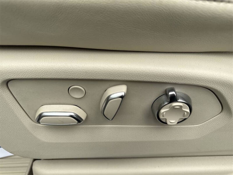 2024 Cadillac Escalade Premium Luxury Platinum