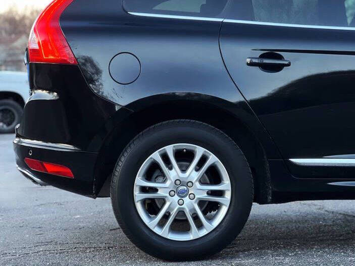 2016 Volvo XC60 T5 Drive-E Premier