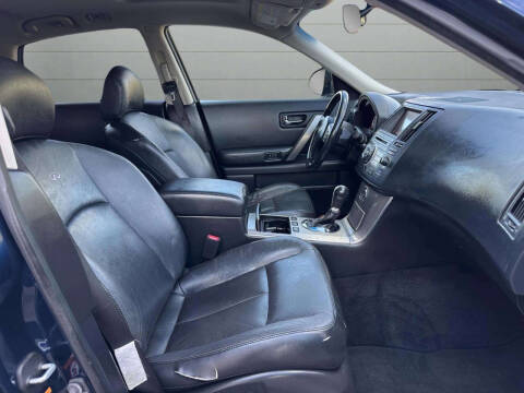 2006 Infiniti FX35