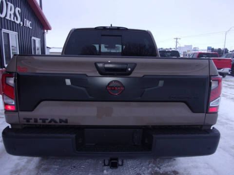 2024 Nissan Titan PRO-4X