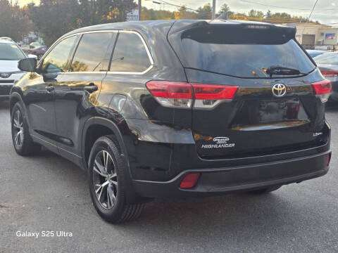 2017 Toyota Highlander LE Plus