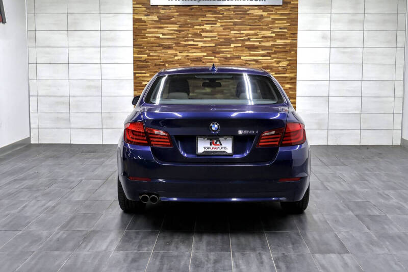 2011 BMW 5 Series 528i