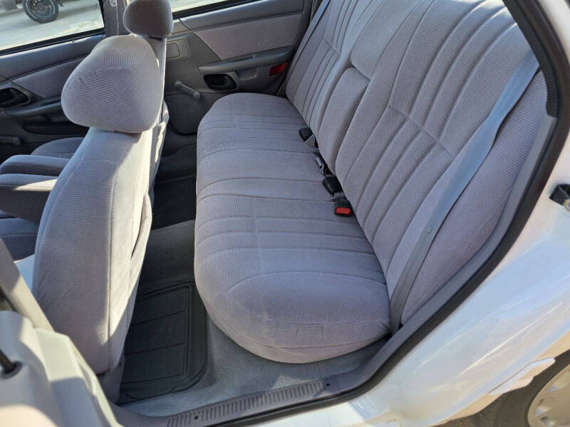 1994 Ford Taurus - Photo 11