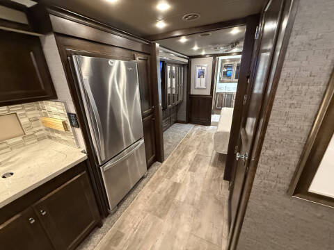 2020 Tiffin Allegro RED