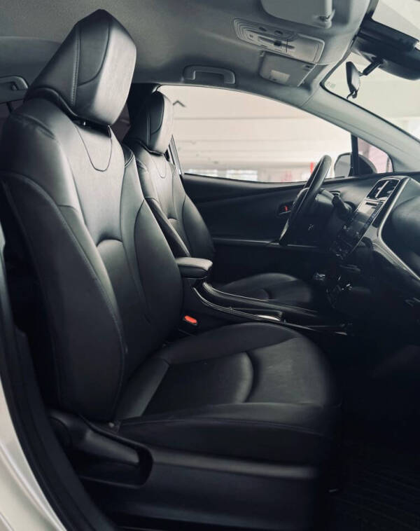 2016 Toyota Prius Four Touring