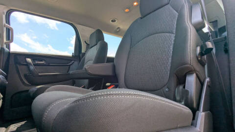 2016 GMC Acadia SLE-2