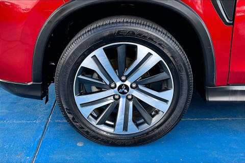 2022 Mitsubishi Outlander SE