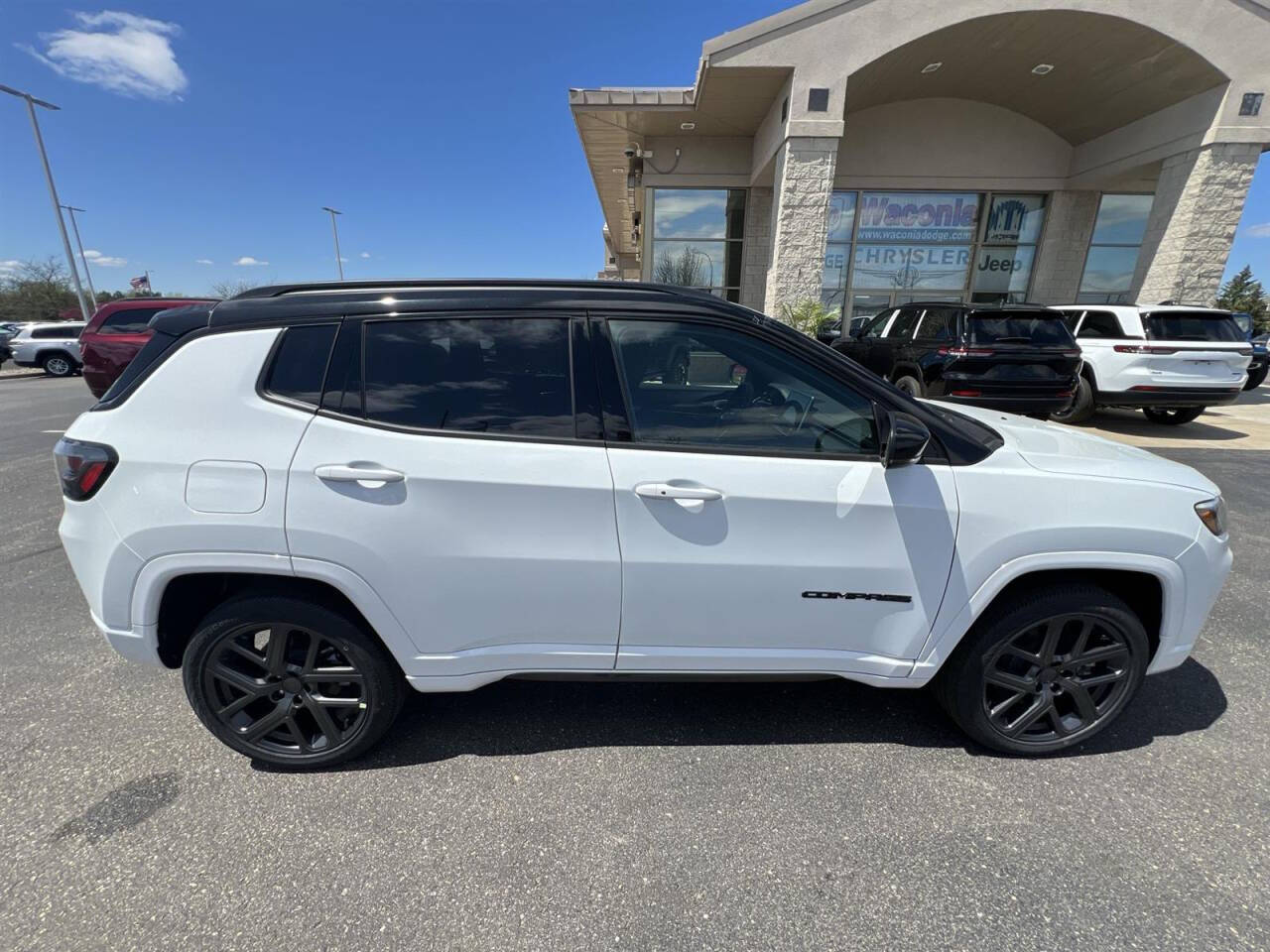 2024 Jeep Compass for sale at Victoria Auto Sales in Victoria, MN