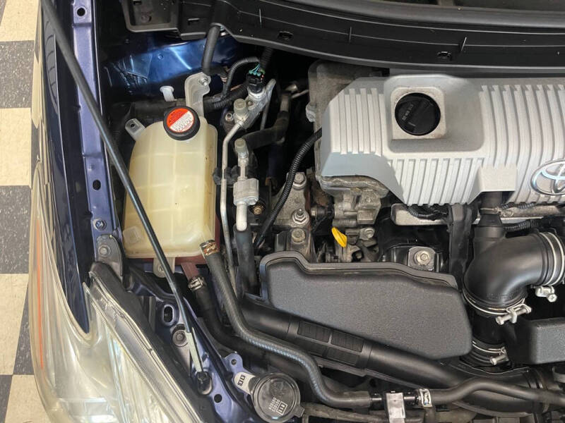2015 Toyota Prius Three