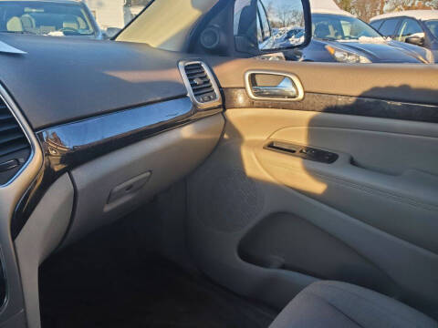 2011 Jeep Grand Cherokee Laredo