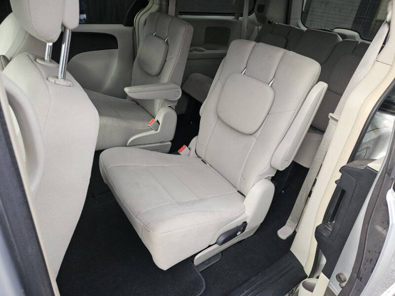 2011 Dodge Grand Caravan Crew