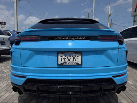 2022 Lamborghini Urus