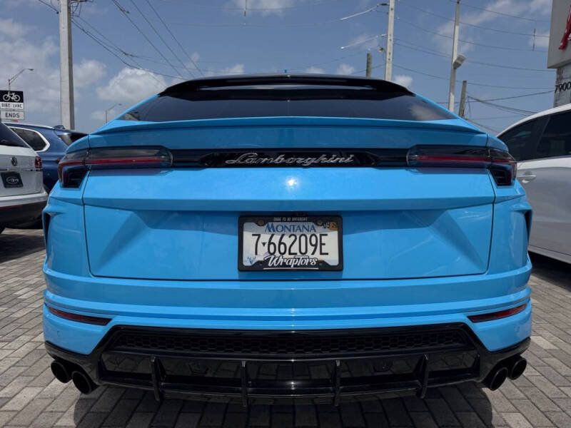 2022 Lamborghini Urus