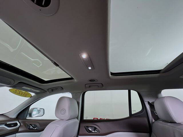 2022 GMC Acadia SLT