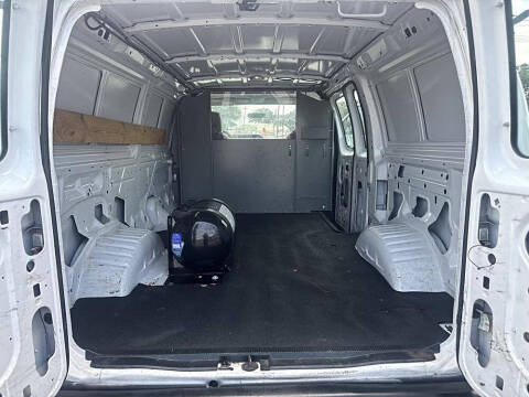 2010 Ford E-Series E-250