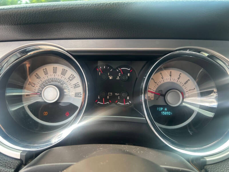 2012 Ford Mustang V6 Premium