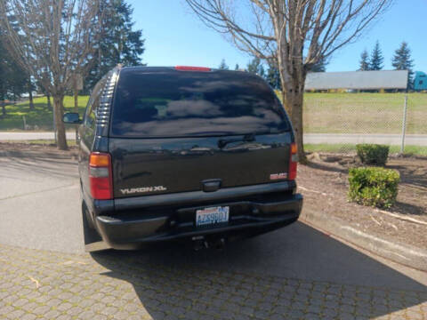 2003 GMC Yukon XL Denali