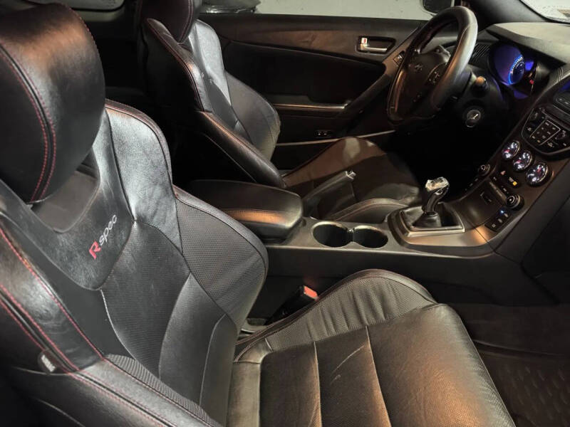 2014 Hyundai Genesis Coupe 3.8 R-Spec