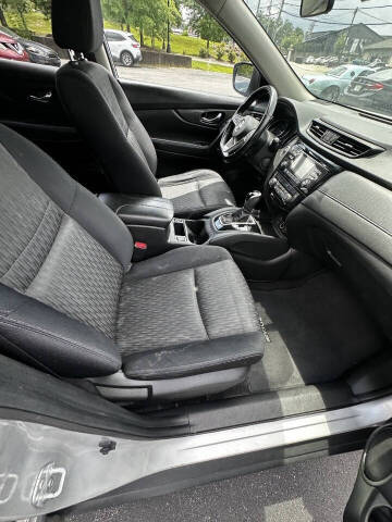 2017 Nissan Rogue SV
