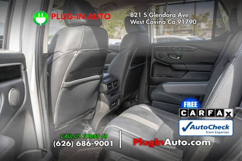 2023 Honda Pilot EX-L w/Rear Captain's Chairs