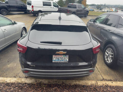 2025 Chevrolet Trax LS