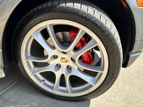 2009 Porsche Cayenne GTS Tiptronic