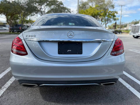 2016 Mercedes-Benz C-Class