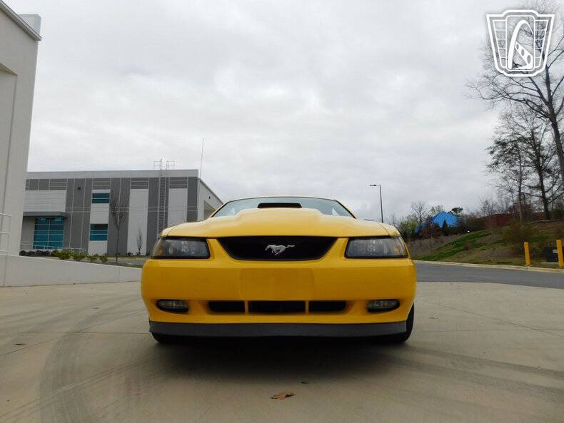 2004 Ford Mustang Mach 1 Premium
