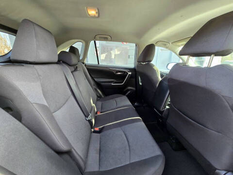 2020 Toyota RAV4 Hybrid XLE