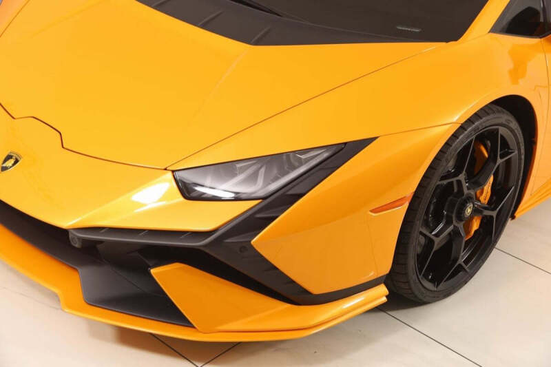 2023 Lamborghini Huracan Tecnica
