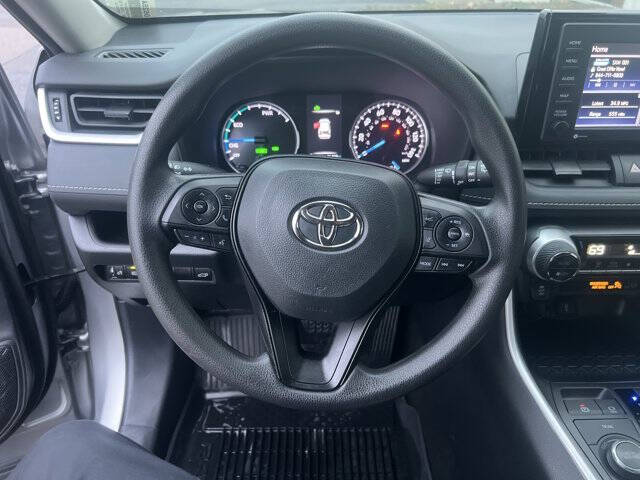 2022 Toyota RAV4 Hybrid XLE