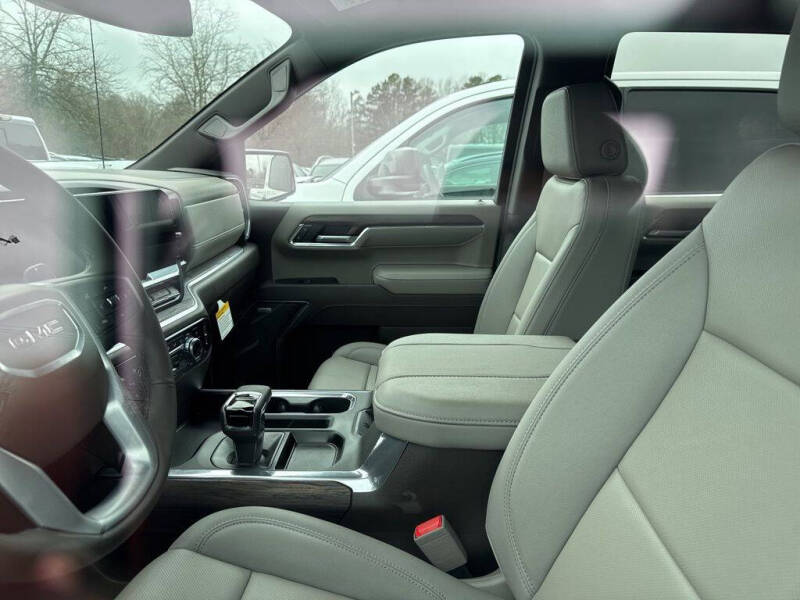 2025 GMC Sierra 1500