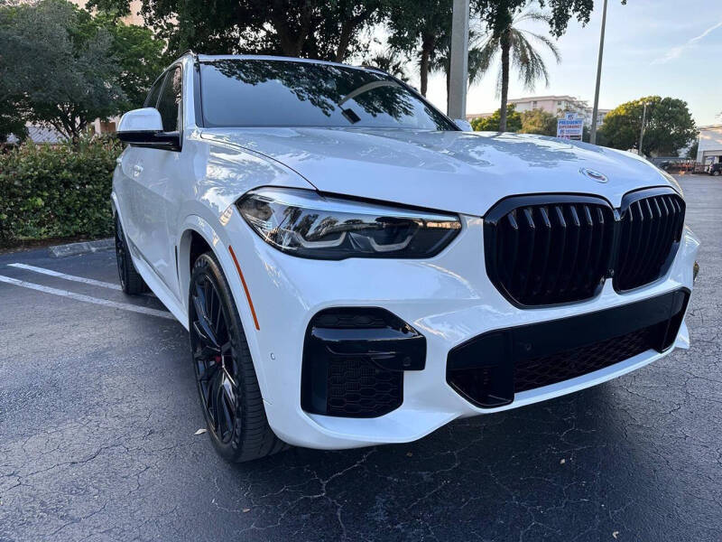 2022 BMW X5 M50i