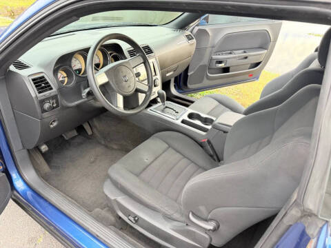 2010 Dodge Challenger SE