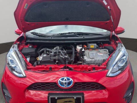 2018 Toyota Prius c Four
