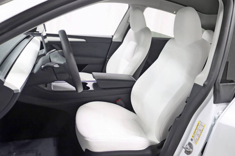 2025 Tesla Model Y Performance
