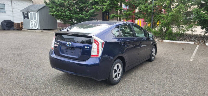 2013 Toyota Prius Two