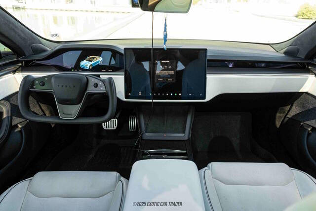 2022 Tesla Model S Plaid