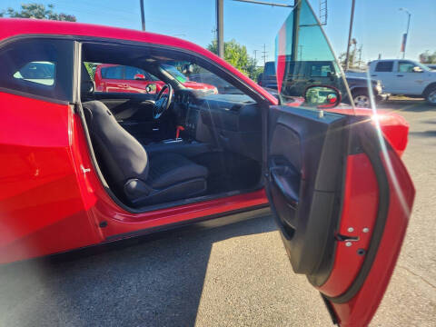 2012 Dodge Challenger SXT