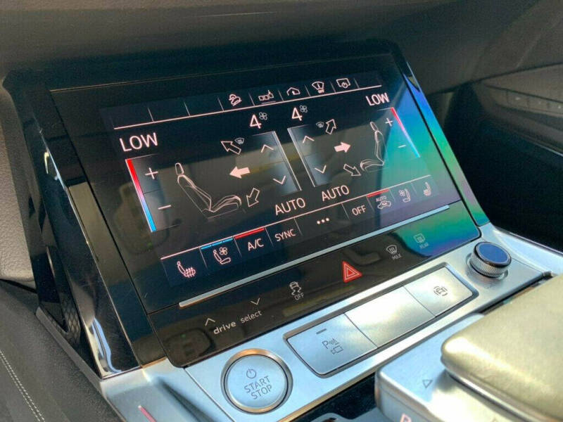 2019 Audi e-tron quattro Prestige