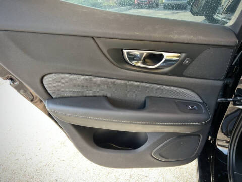 2019 Volvo S60 T6 R-Design