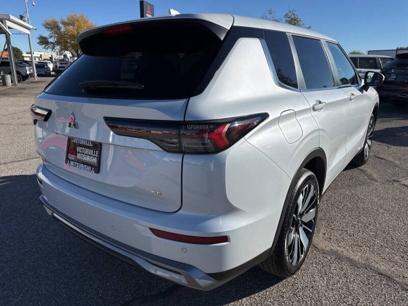 2025 Mitsubishi Outlander SE