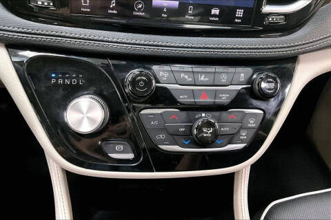 2022 Chrysler Pacifica Limited