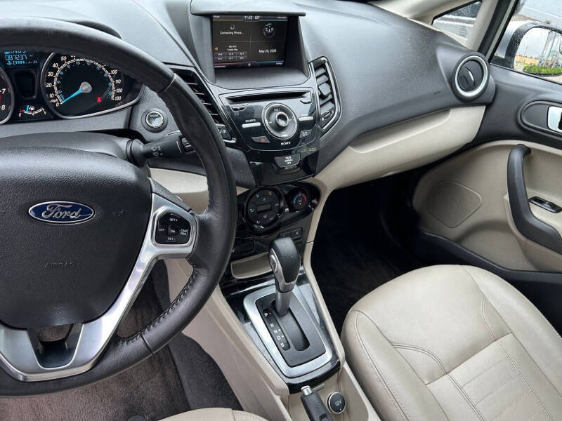 2015 Ford Fiesta Titanium