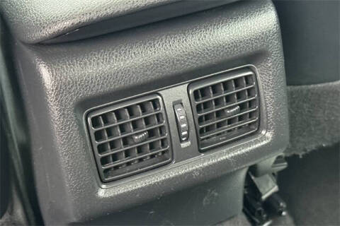 2021 Toyota Camry Hybrid XLE