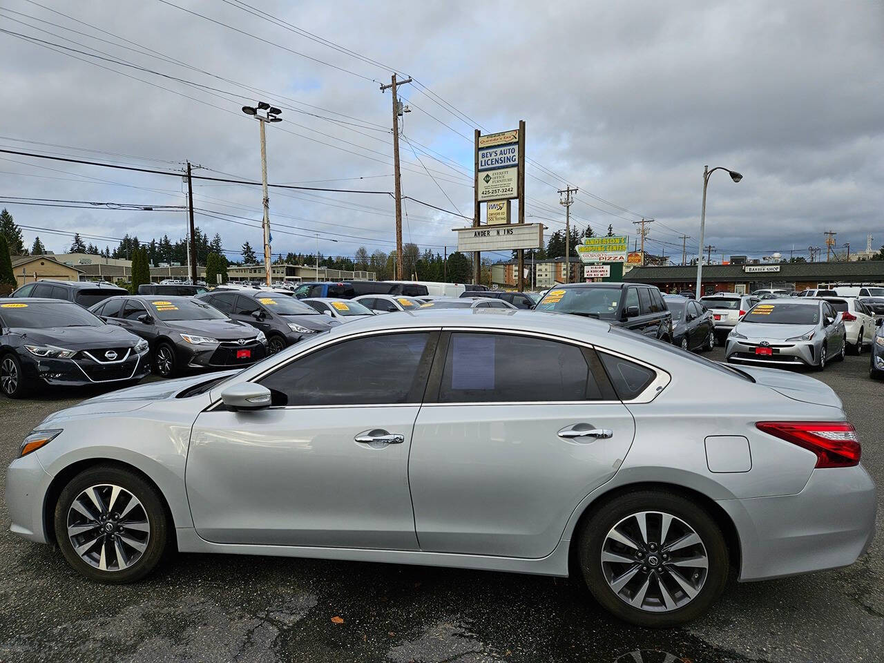 2017 Nissan Altima for sale at River Auto Sale in Everett, WA