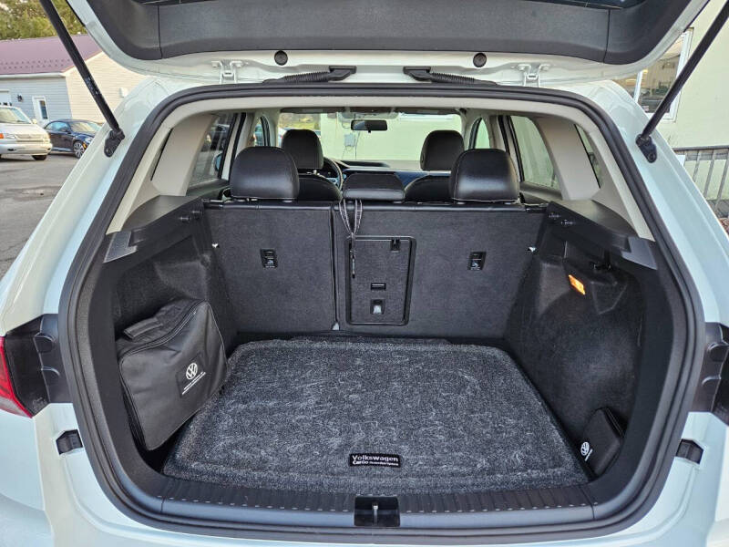 2022 Volkswagen Taos SE 4Motion