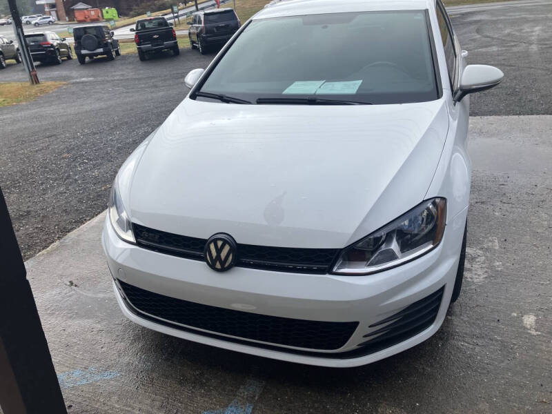 2017 Volkswagen Golf GTI S