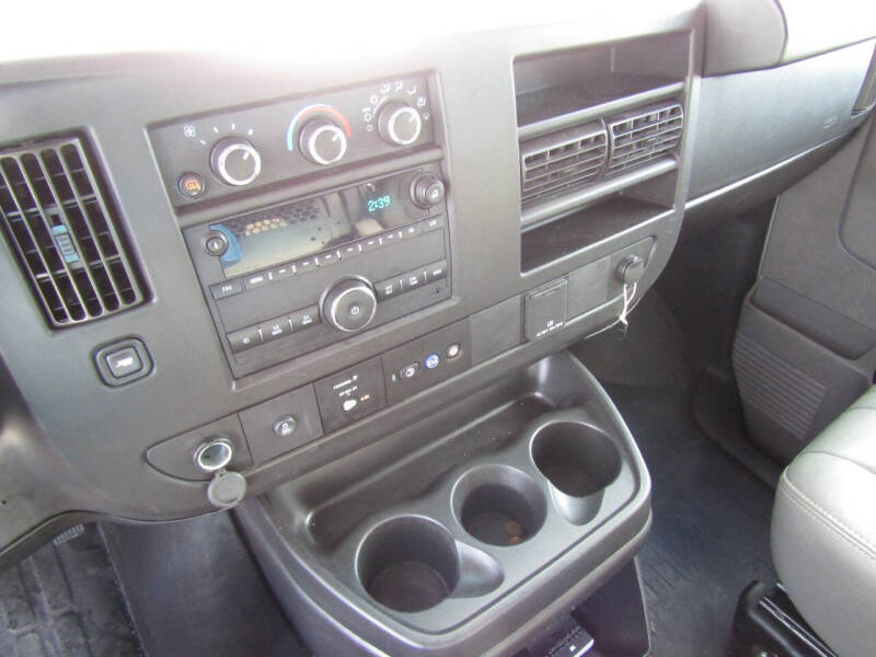 2022 Chevrolet Express 2500