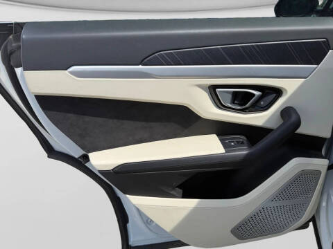 2019 Lamborghini Urus